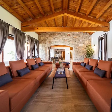 Villa Wunderschoene Mit Beheiztem Pool, Sauna Und Whirlpool In Der Naehe Des Meeres *