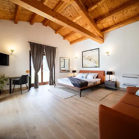 Villa Wunderschoene Mit Beheiztem Pool, Sauna Und Whirlpool In Der Naehe Des Meeres Hrboki