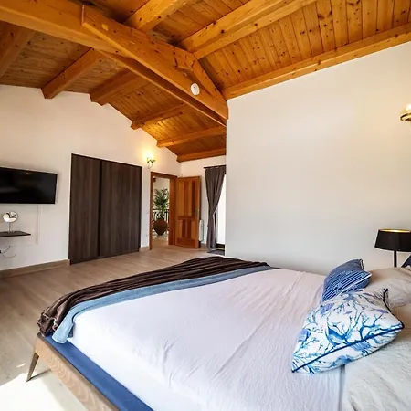 Wunderschoene Mit Beheiztem Pool, Sauna Und Whirlpool In Der Naehe Des Meeres Villa *