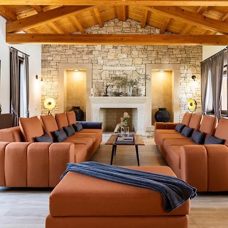 Villa Wunderschoene Mit Beheiztem Pool, Sauna Und Whirlpool In Der Naehe Des Meeres Hrboki
